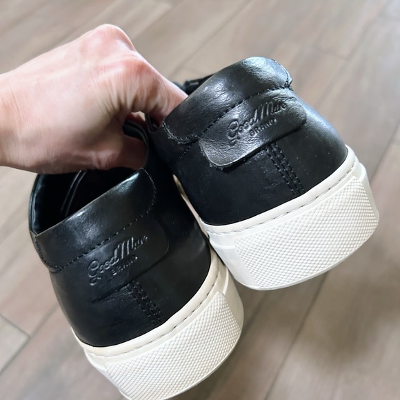 Good Man Black Sneakers - EUC Size 9 - Picture 3 of 4